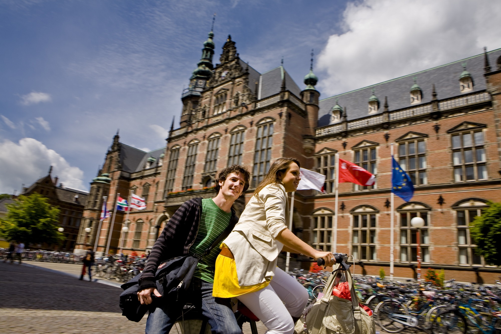international student travel discount netherlands